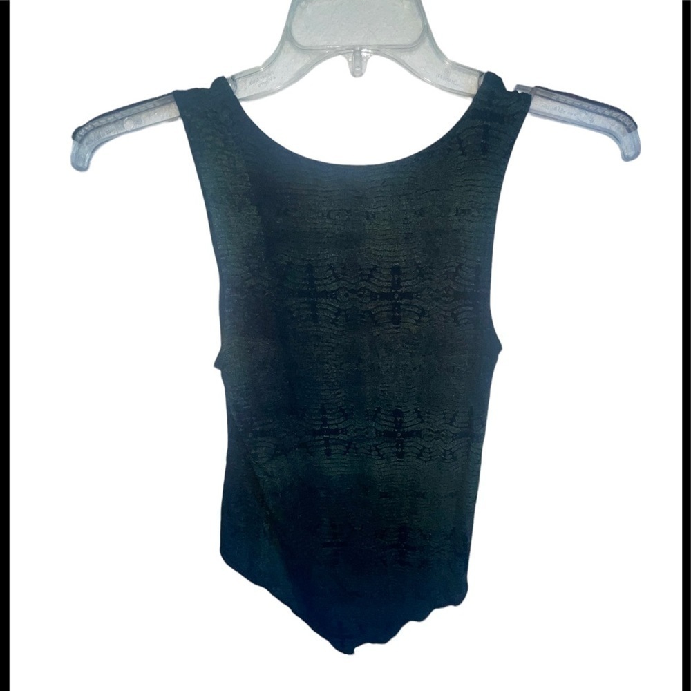 Kathmandu Imports Tank. standard Size - Small - Medium. - Picture 8 of 8